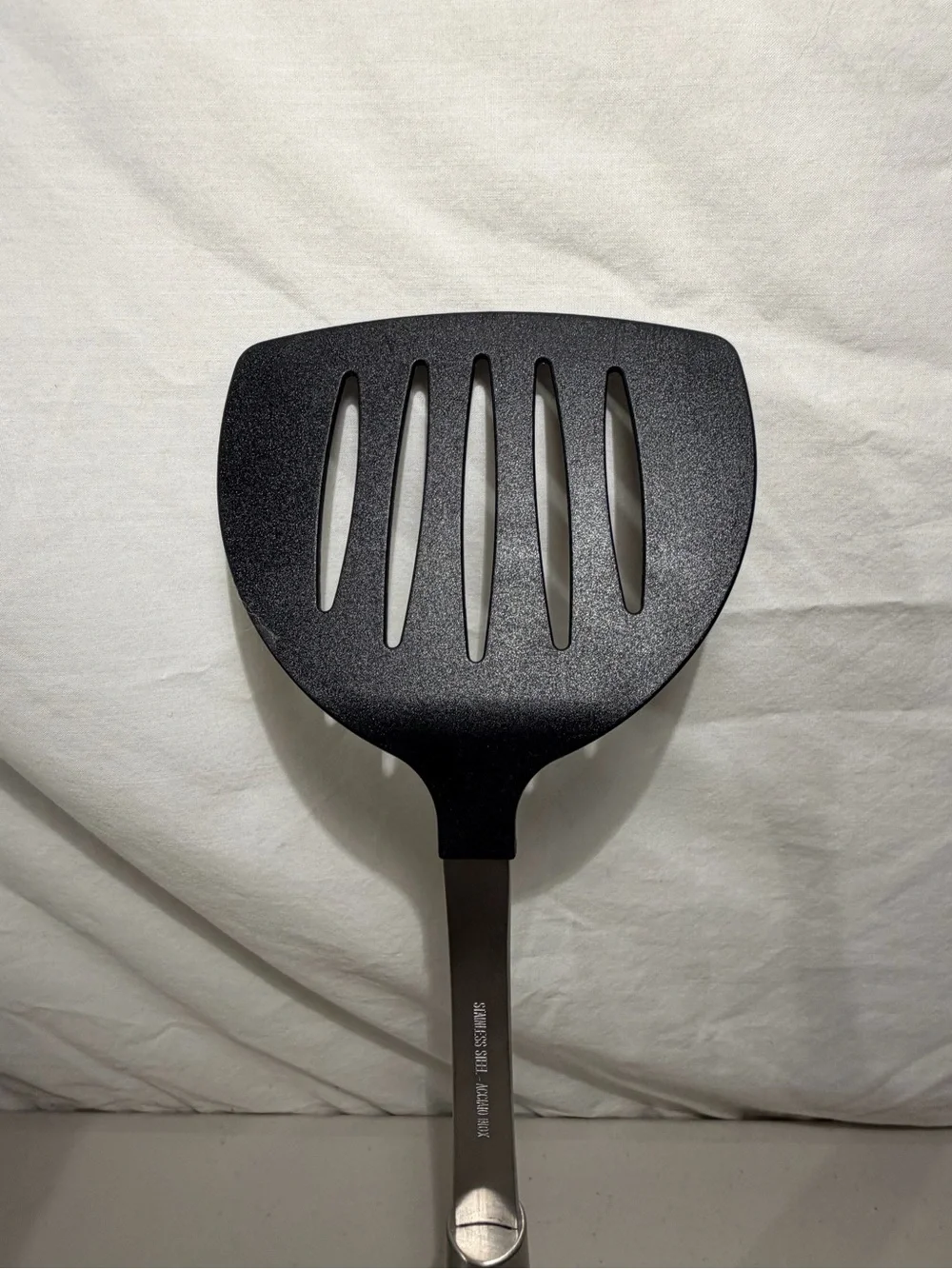 Cuisinart black slotted